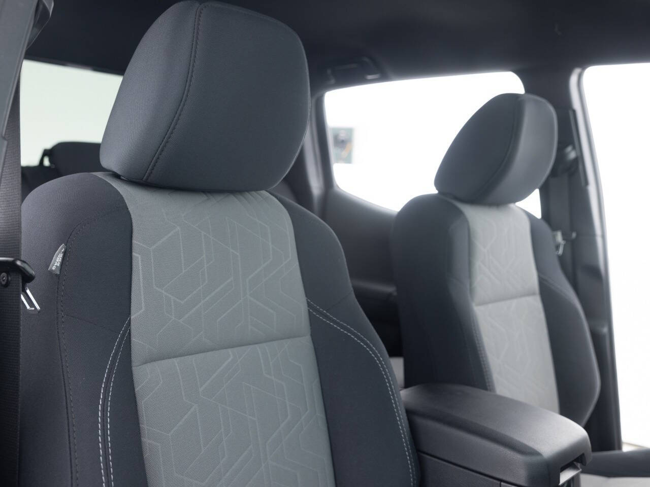 Used Car 2021 Toyota Tacoma  Sr V6 4x4 4dr Double Cab 5.0 Ft Sb For Sale Under $30,000 In Coal City, Illinois