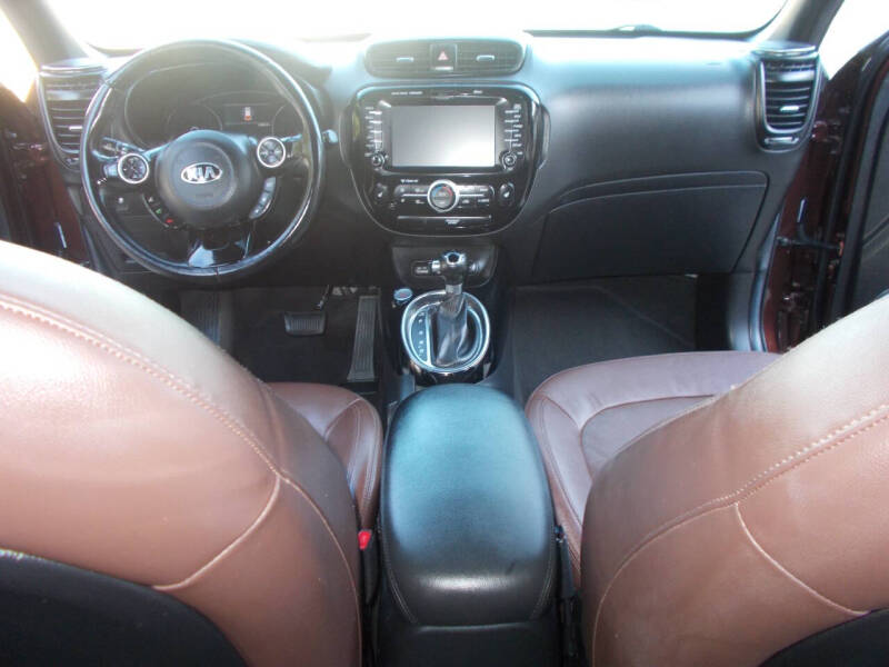 2017 Kia Soul +