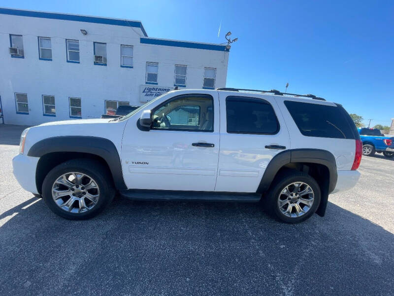 2009 GMC Yukon for sale at Lightning Auto Sales in Springfield IL
