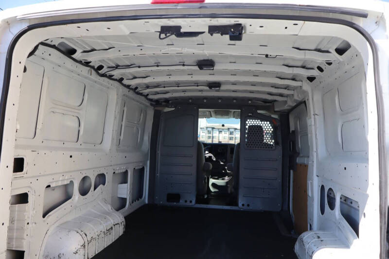 2016 Nissan NV