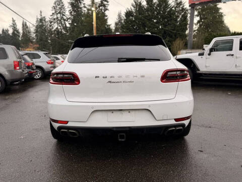 2016 Porsche Macan Turbo