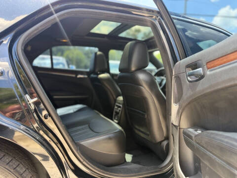 2017 Chrysler 300 C Platinum