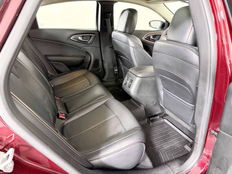 2015 Chrysler 200 C