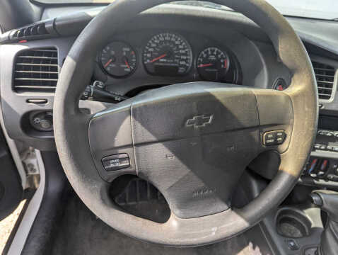 2002 Chevrolet Monte Carlo LS