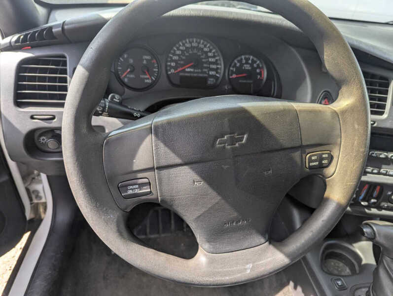 2002 Chevrolet Monte Carlo LS