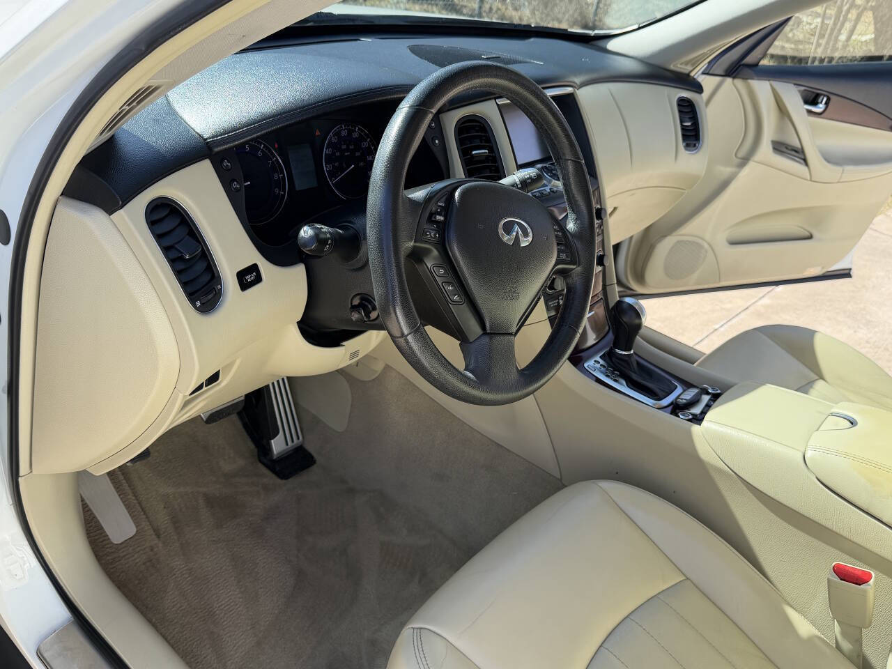 Used Car 2017 Infiniti Qx50  Base Awd 4dr Crossover For Sale Under $15,000 In Austin, Texas