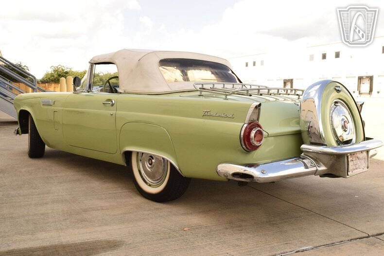 1956 Ford Thunderbird