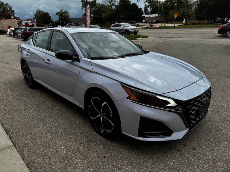 2024 Nissan Altima 2.5 SR