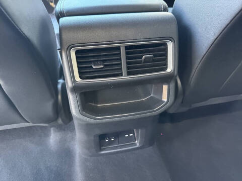 2024 Volkswagen Atlas Cross Sport SE