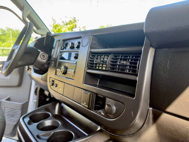 2017 Chevrolet Express 2500