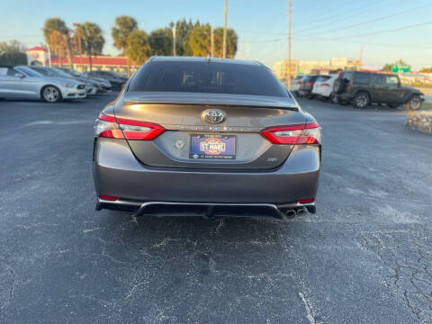 2019 Toyota Camry SE
