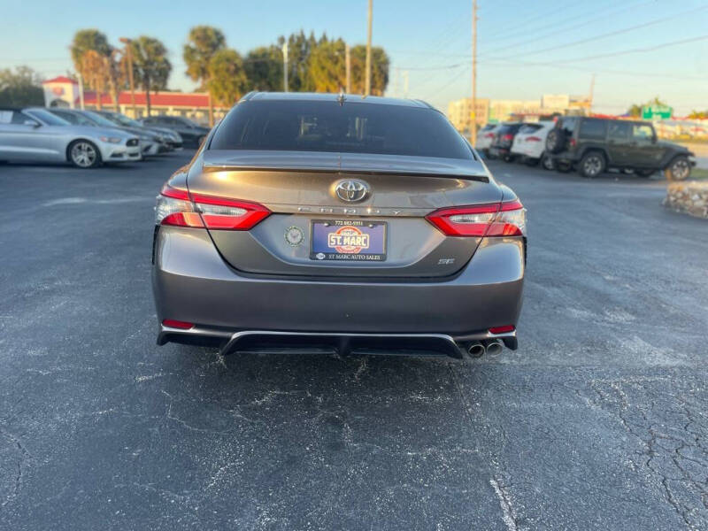 2019 Toyota Camry SE