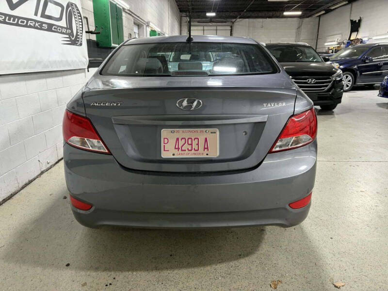 2016 Hyundai Accent SE