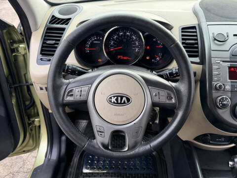 2011 Kia Soul +