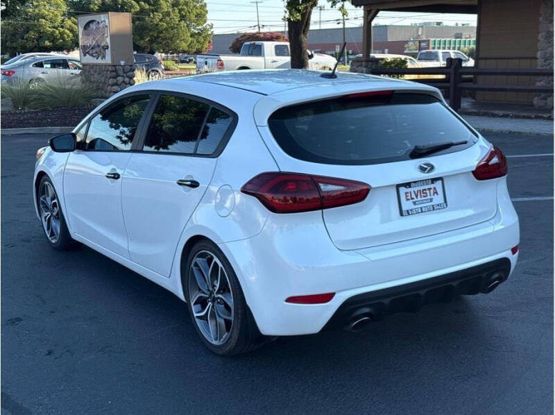 2016 Kia Forte5 SX