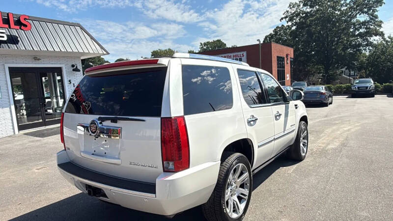 2011 Cadillac Escalade Premium