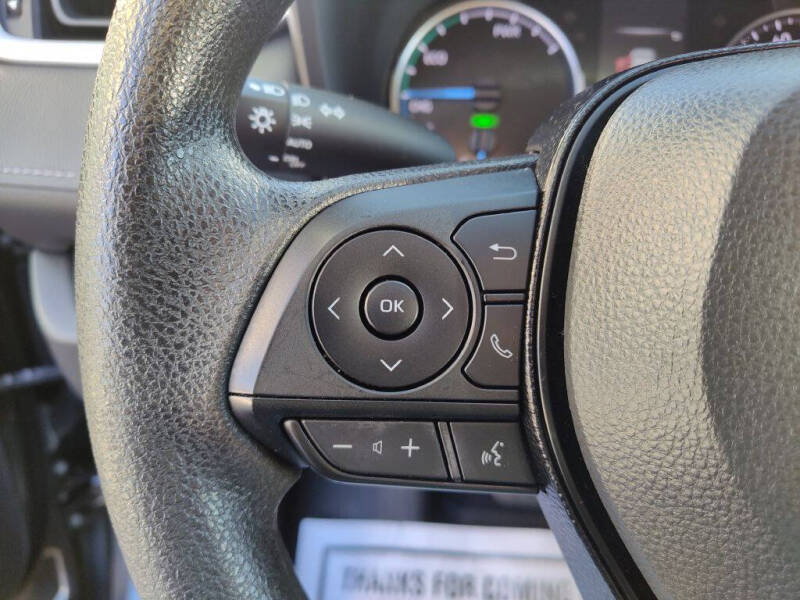 2022 Toyota RAV4 Hybrid XLE