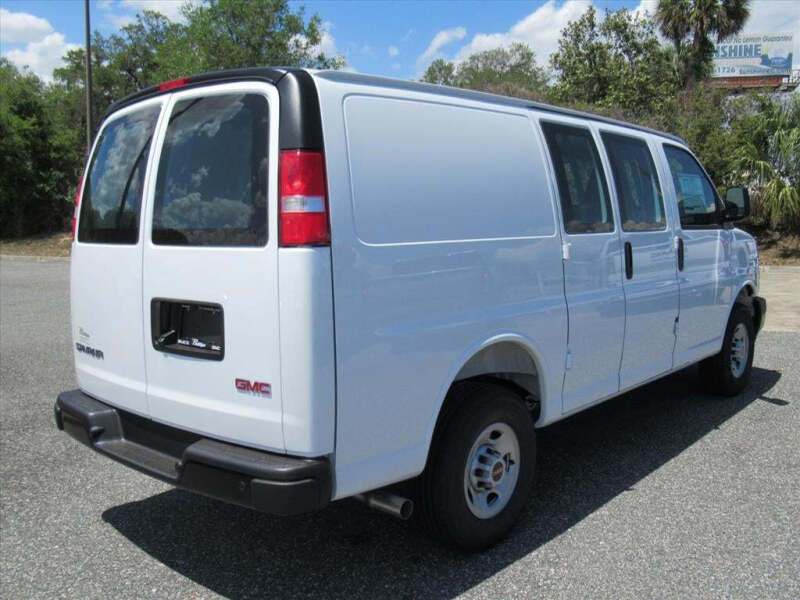 2026 GMC Savana 2500