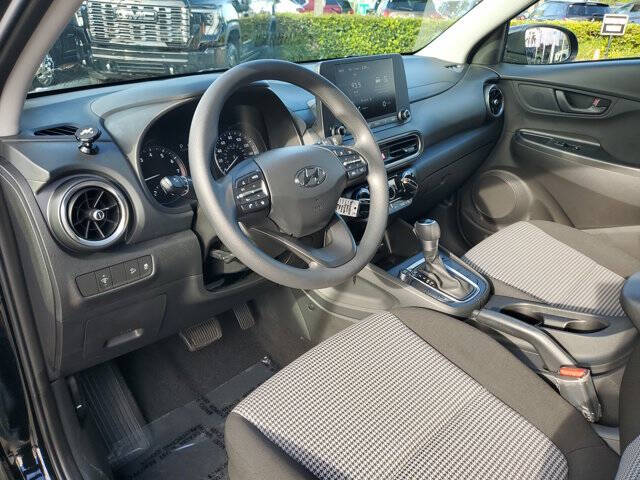 2023 Hyundai Kona SE