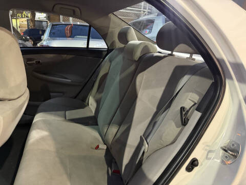 2012 Toyota Corolla LE