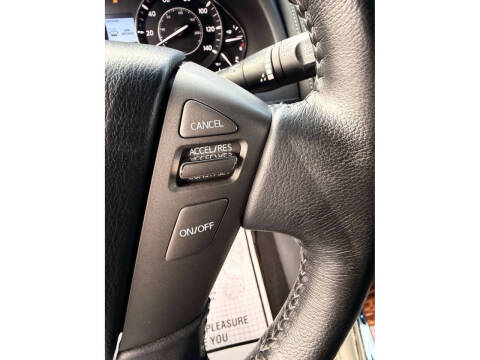 2017 Nissan Armada SV