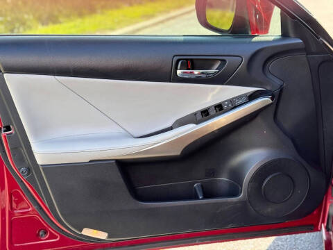 2015 Lexus IS 250 Crafted Line