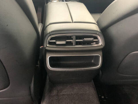 2023 Genesis G80