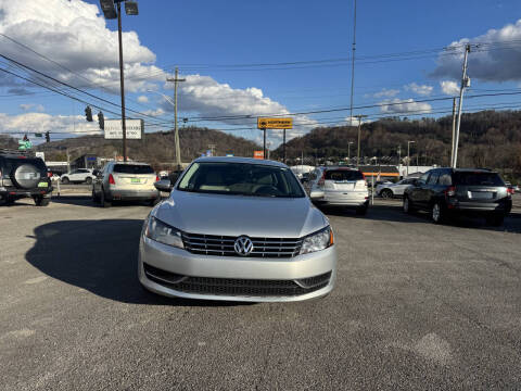2012 Volkswagen Passat SEL