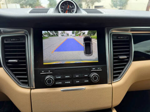 2017 Porsche Macan S