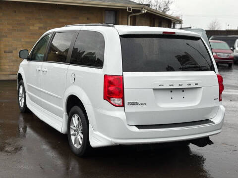 2016 Dodge Grand Caravan SXT Plus