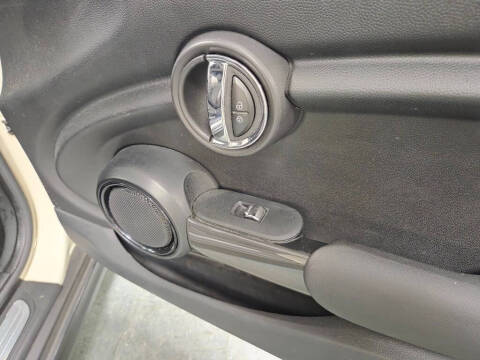 2016 MINI Hardtop 2 Door Cooper