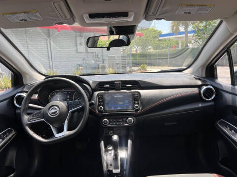 2025 Nissan Versa SR