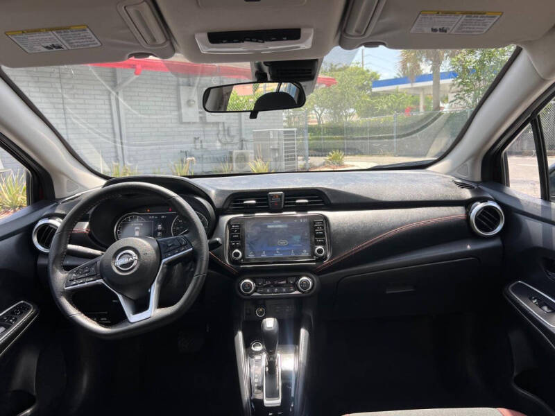 2025 Nissan Versa SR