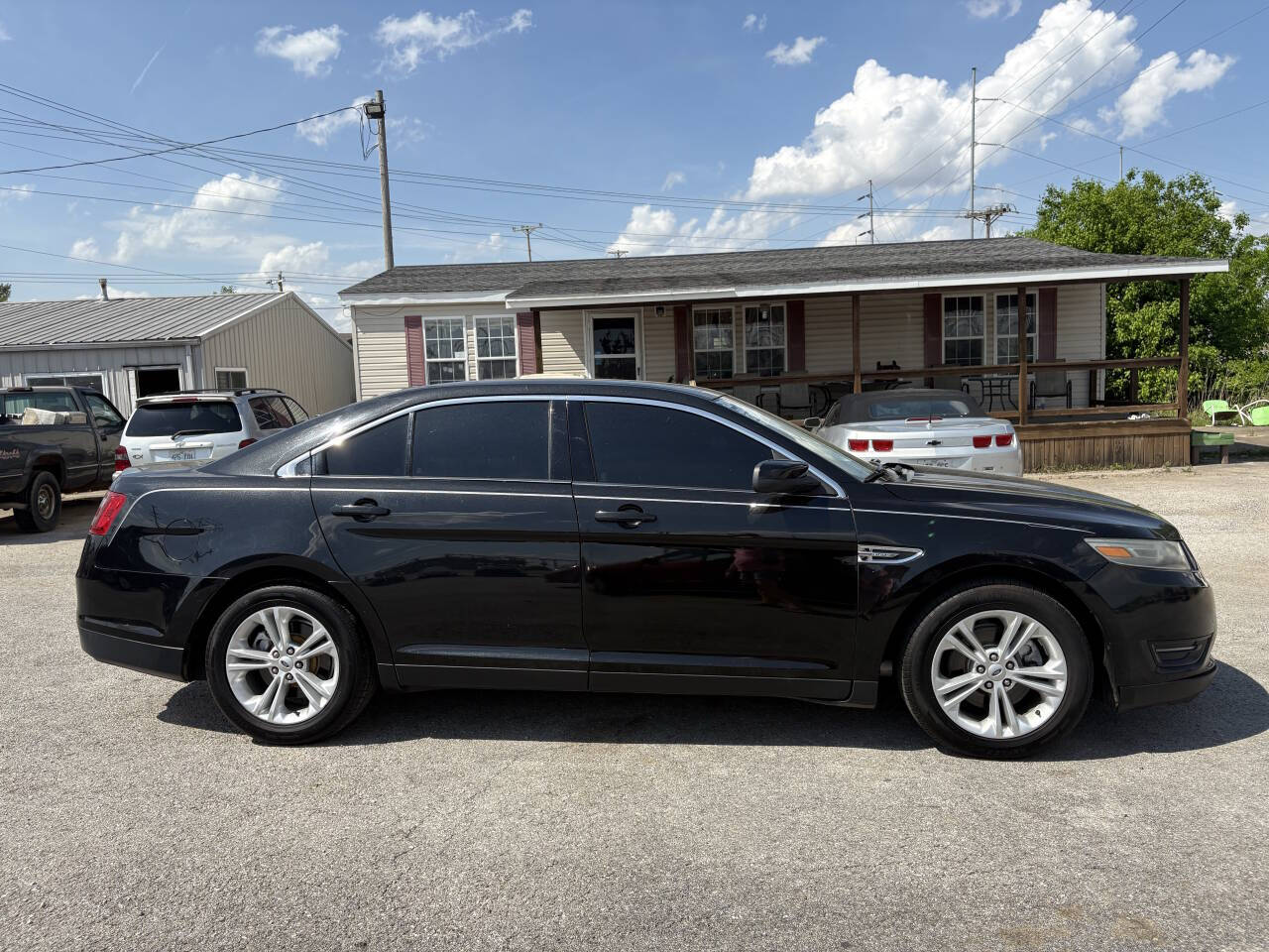 Black 2014 Ford Taurus SEL SEL 4dr Sedan 2
