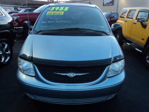 2003 Chrysler Town and Country for sale at Steves Key City Motors in Kankakee IL