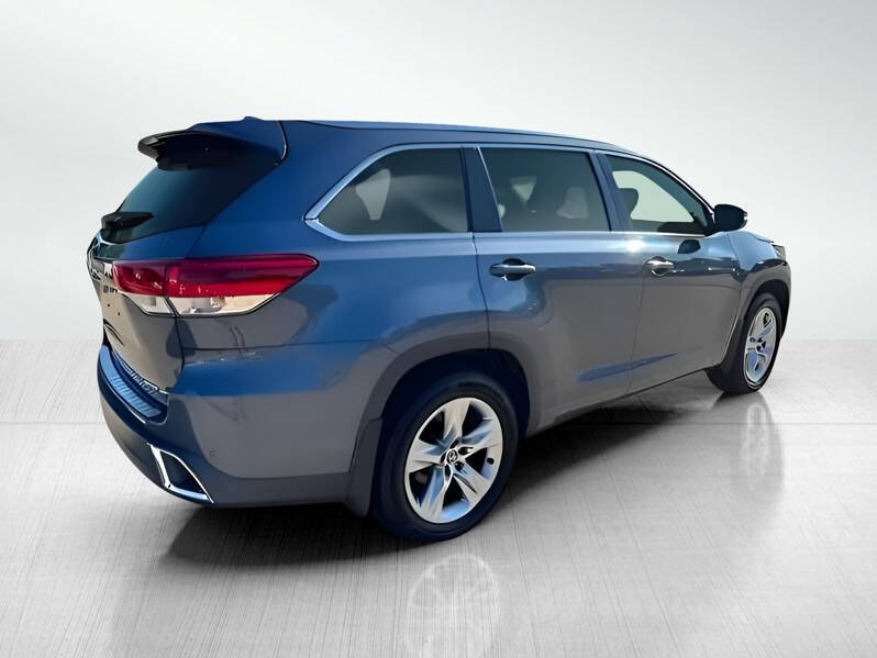 2017 Toyota Highlander