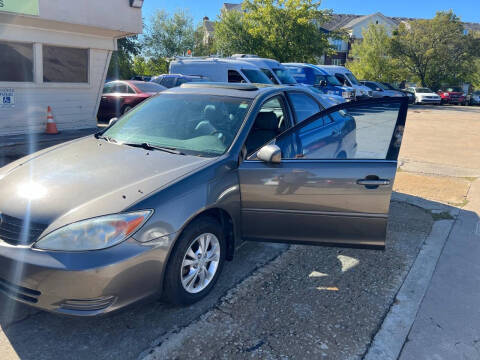 2004 Toyota Camry for sale at UNITED MOTORS in Mckinney TX