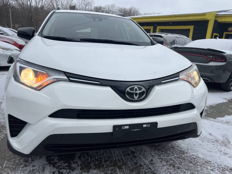 2018 Toyota RAV4 LE