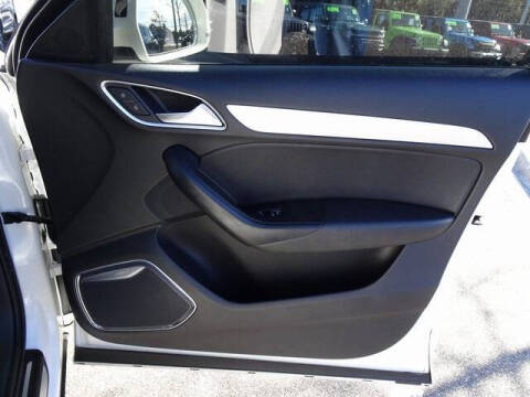 2015 Audi Q3 2.0T quattro Prestige