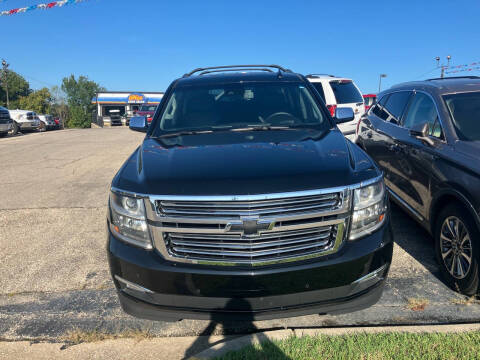 2017 Chevrolet Suburban for sale at Greg's Auto Sales in Poplar Bluff MO