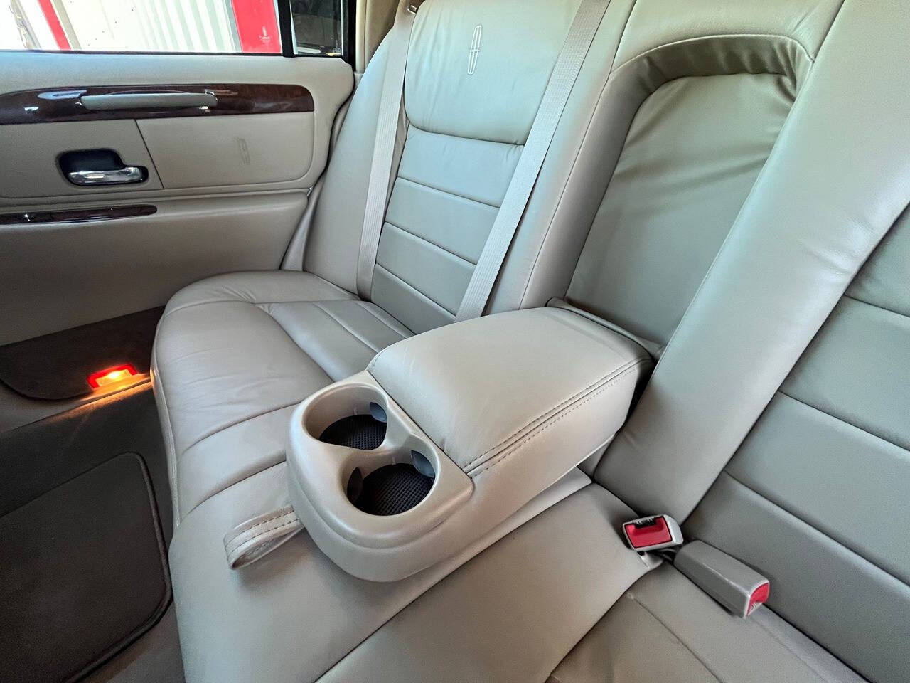 2002 Lincoln Town Car for sale at Carnival Car Company in Victoria, TX