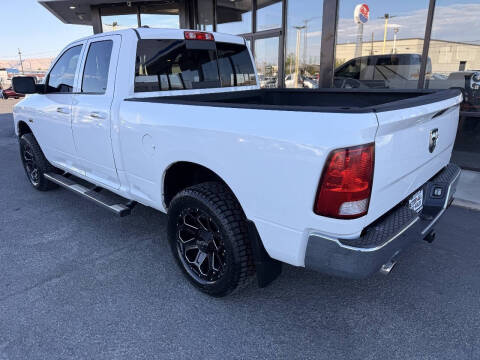 2017 RAM 1500 SLT