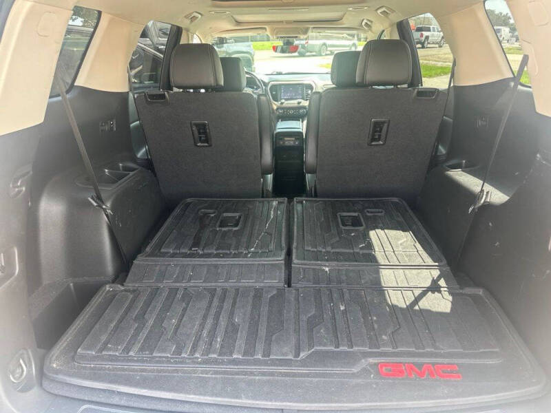 2021 GMC Acadia Denali