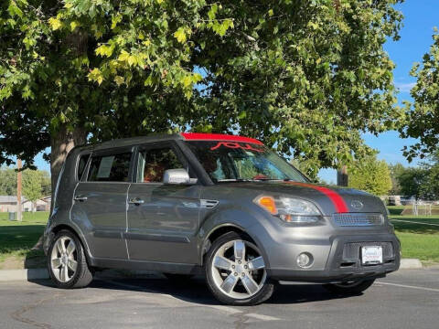 2011 Kia Soul +