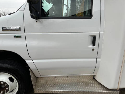 2014 Ford E-Series E-350 SD