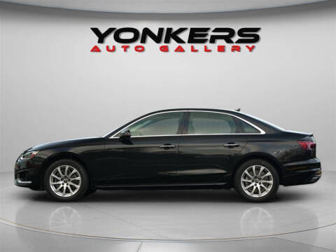 2022 Audi A4 quattro Premium 40 TFSI