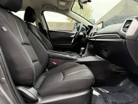 2017 Mazda MAZDA3 Sport