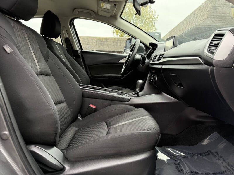 2017 Mazda MAZDA3 Sport