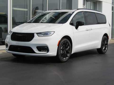 2023 Chrysler Pacifica for sale at Brunswick Auto Mart in Brunswick OH