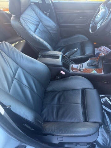 2003 BMW 5 Series 530i